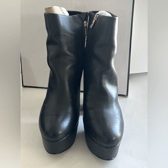 GUESS Women's Crafty 9.5M Heavy Platform Booties boots high heels, club shoes - Picture 9 of 16